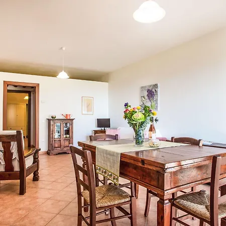 Daire Le Debbiare-4 By Interhome